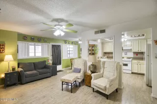 Photo #3: 6341668 Listing