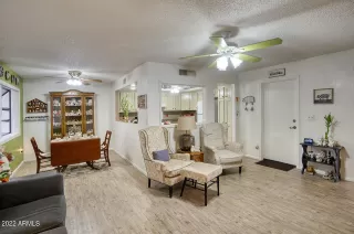 Photo #5: 6341668 Listing
