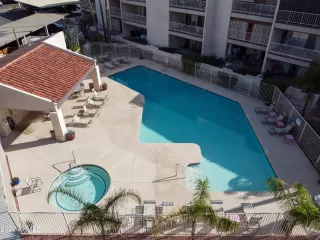 Photo #2: 6341681 Listing