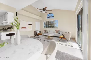 Photo #3: 6341704 Listing 
