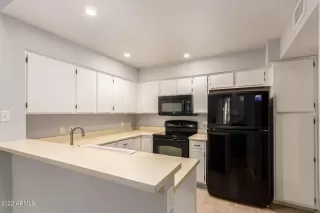 Photo #4: 6341736 Listing