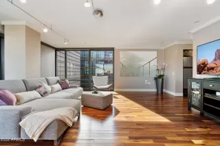 Photo #2: 6341740 Listing