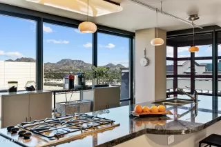 Photo #4: 6341740 Listing