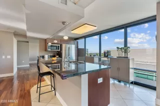 Photo #5: 6341740 Listing