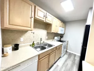 Photo #3: 6341751 Listing