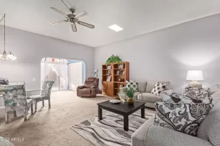 Photo #5: 6341757 Listing