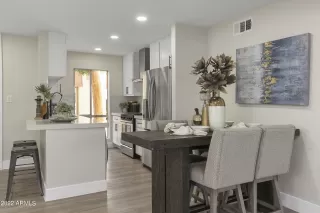 Photo #5: 6341811 Listing