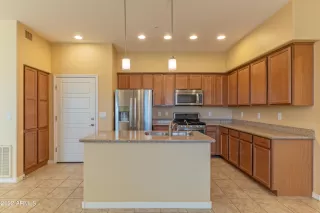 Photo #5: 6341832 Listing