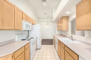 Photo #3: 6341870 Listing 