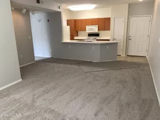 Photo #6: 6341929 Listing