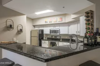 Photo #5: 6341954 Listing