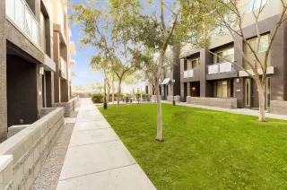 Photo #2: 6341957 Listing