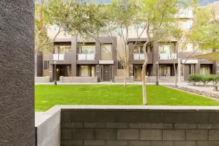 Photo #3: 6341957 Listing