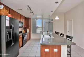 Photo #4: 6342072 Listing