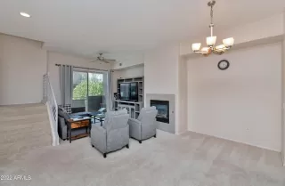 Photo #5: 6342072 Listing