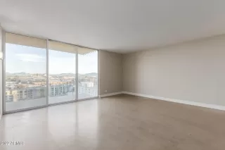 Photo #3: 6342087 Listing