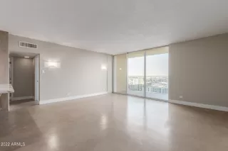 Photo #4: 6342087 Listing