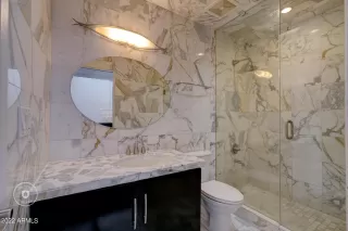 Photo #5: 6342090 Listing