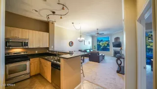 Photo #5: 6342226 Listing 