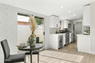 Photo #3: 6342283 Listing 