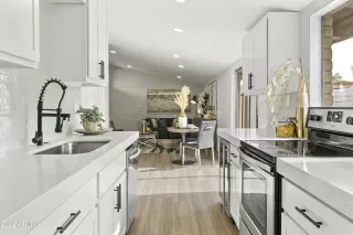 Photo #5: 6342283 Listing 