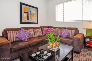 Photo #5: 6342298 Listing 