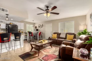 Photo #2: 6342304 Listing