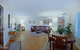 Photo #6: 6342321 Listing