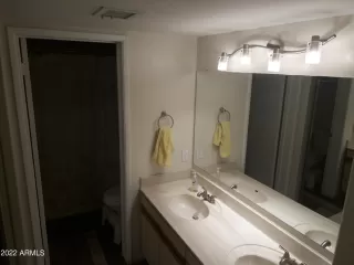 Photo #5: 6342350 Listing