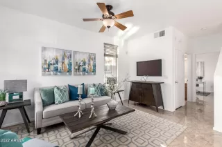 Photo #4: 6342590 Listing 