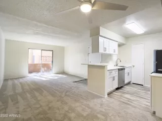 Photo #4: 6342593 Listing