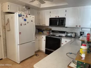 Photo #6: 6342638 Listing