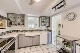 Photo #4: 6342662 Listing 