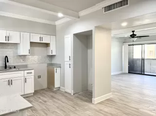 Photo #3: 6342994 Listing 