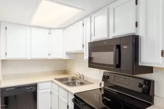 Photo #2: 6343060 Listing 