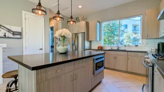 Photo #3: 6343070 Listing