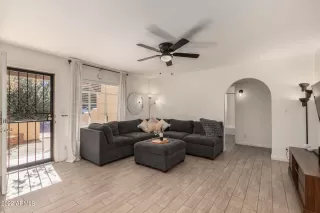 Photo #5: 6343139 Listing