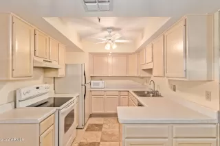 Photo #4: 6343290 Listing