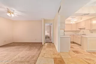 Photo #6: 6343290 Listing