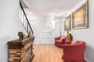 Photo #2: 6343322 Listing 