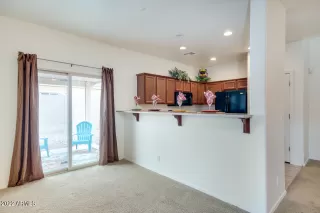 Photo #5: 6343470 Listing