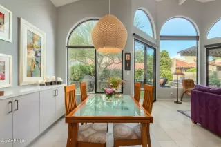 Photo #5: 6343823 Listing 