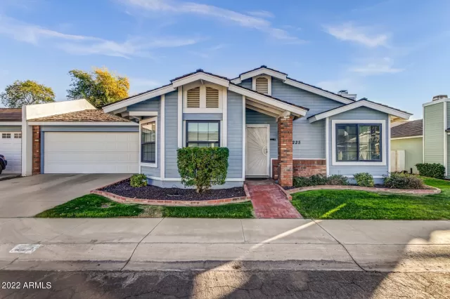 MLS: 6344000 Condo For Sale