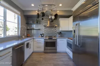 Photo #4: 6344149 Listing