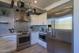 Photo #6: 6344149 Listing