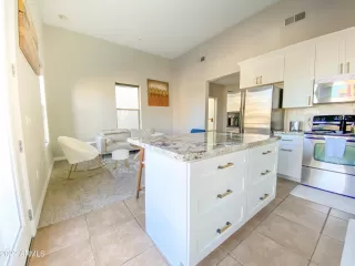 Photo #2: 6344212 Listing