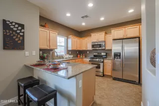 Photo #6: 6344237 Listing