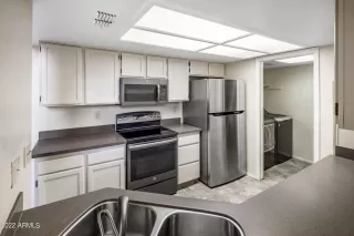 Photo #5: 6344288 Listing