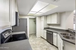 Photo #6: 6344288 Listing