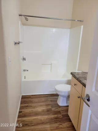Photo #6: 6344471 Listing